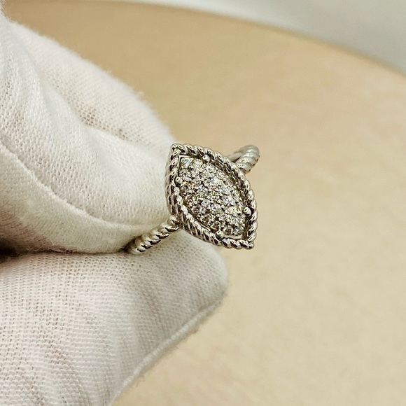 EUC Roberto Coin 18k Twisted White Gold Marquise Shaped Pave Diamond Ring - Picture 13 of 17